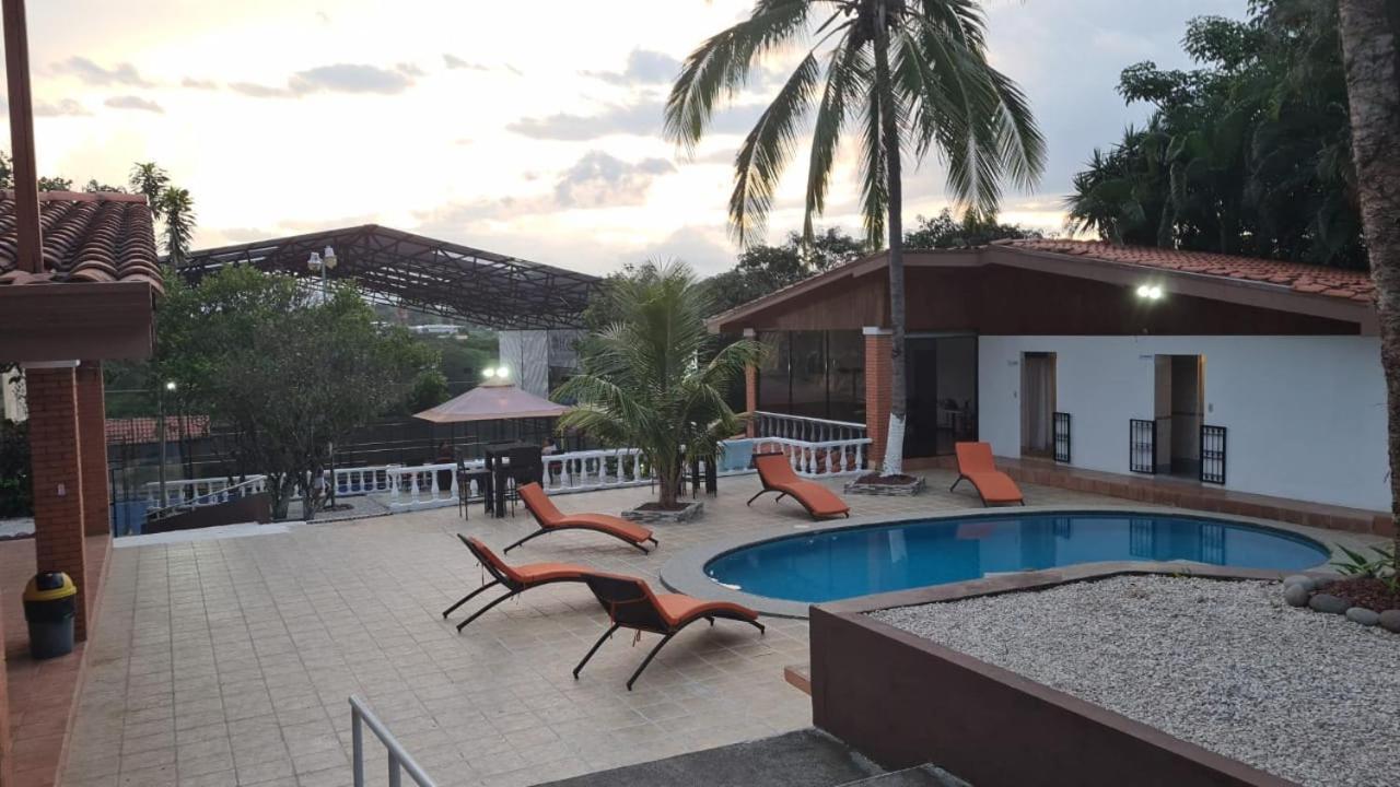 Uruka Lodge Alajuela Exterior foto